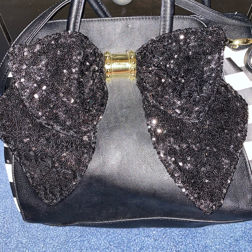 BETSEY JOHNSON PURSE